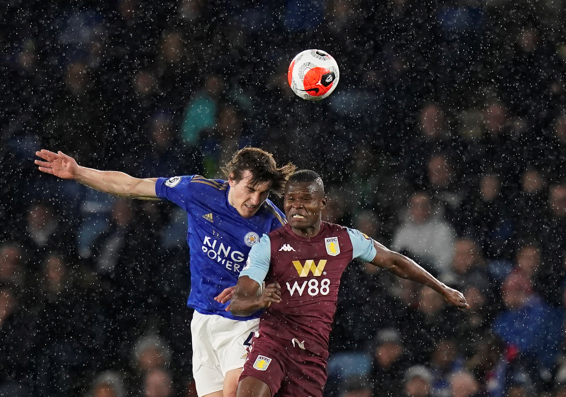 他们似乎面 他们似乎面